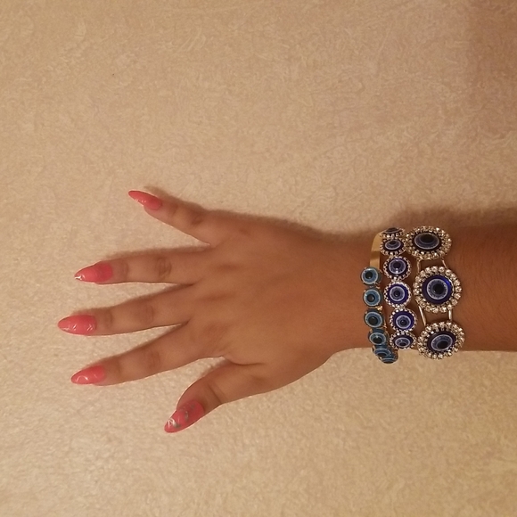 Evil eye bracelets - Picture 3 of 5